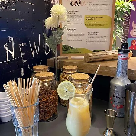 Ibis Sur Centre Les Ports