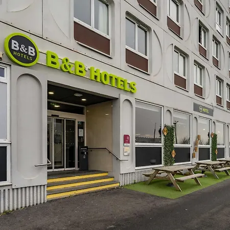 Hotel Ibis Sur Centre Les Ports 3*