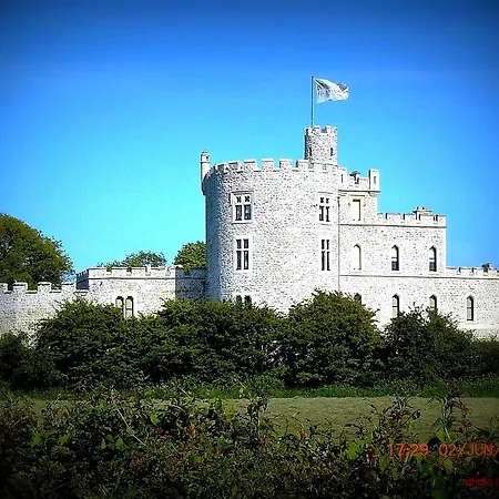 Ibis Sur Centre Les Ports Hotel