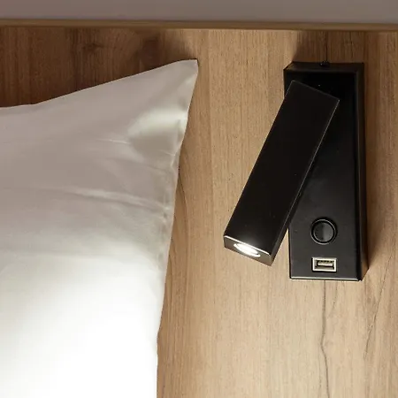 Hotel Ibis Sur Centre Les Ports