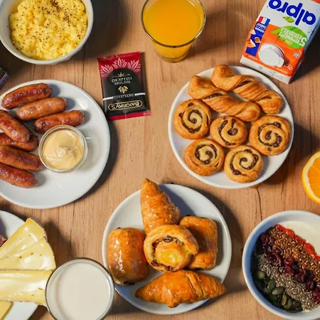 Ibis Sur Centre Les Ports Hotel 3*