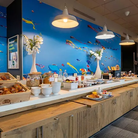 Centre Les Ports Hotell 3*