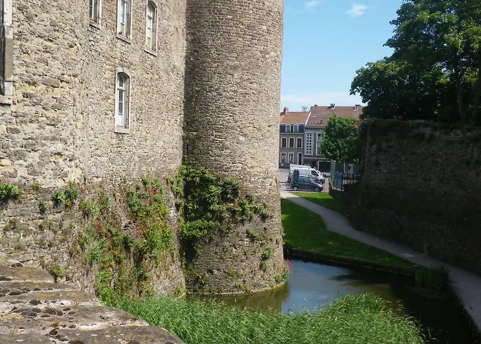 Centre Les Ports Hotel 3*