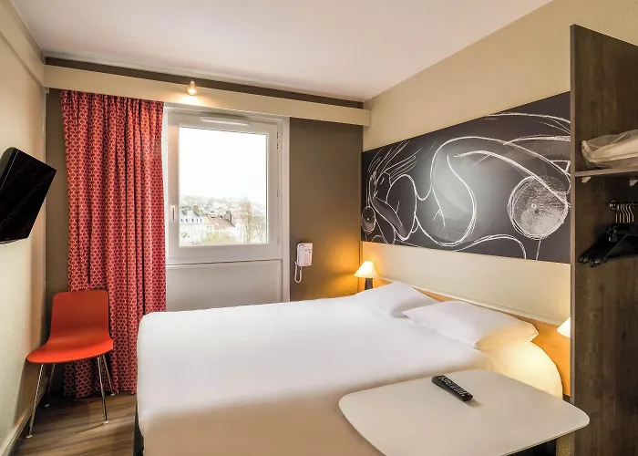 Centre Les Ports Hotell 3*